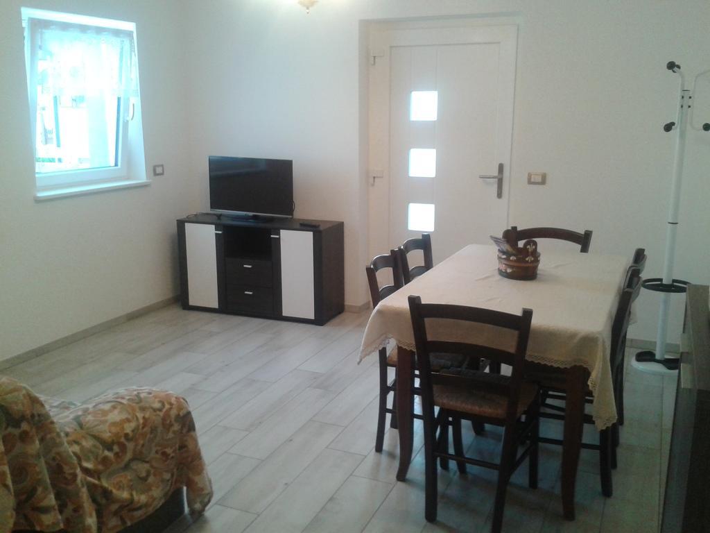Villa In Val Di Fiemme Cavalese Chambre photo